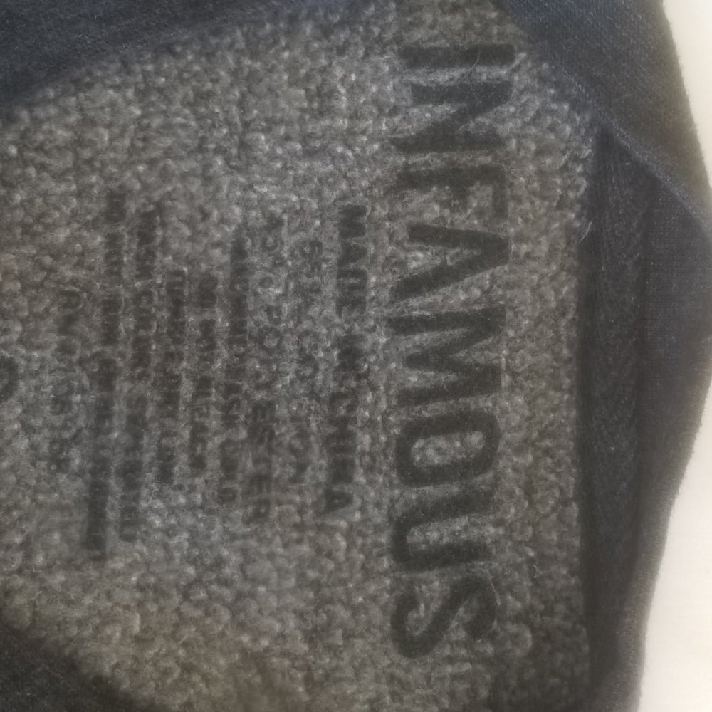 Infamous Sweater - Picture 2 of 4